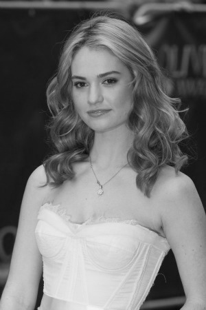 lily-james-cinderella