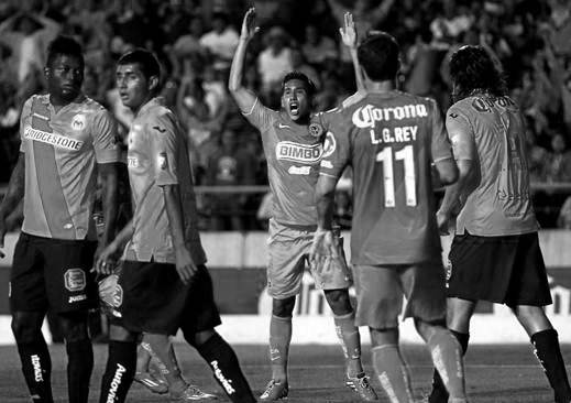 Morelia, Michoacán 14 de febrero del 2014 durante el partido entre Monarcas Morelia y América del torneo clausura 2014 de la Liga Bancomer MX, realizado en la cancha del Estadio Morelos. Foto/Imago7/ Ismael Arroyo