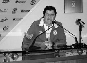Ciudad de México 5 de marzo de 2014 Luis Fernando Tena en la conferencia de prensa posterior al entrenamiento de Cruz Azul realizado en La Noria.Foto:imago7/Itzel Devora