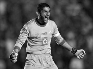 Ciudad de México 15 de Febrero de 2014. Jesús Corona durante el partido correspondiente a la Jornada 7 del torneo Clausura 2014 de la Liga Bancomer MX entre la maquina celeste de la cruz azul y el Puebla FC, realizado en el estadio azul. Foto/Imago7/Etzel Espinosa