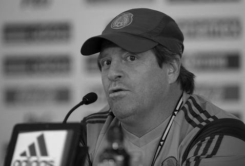 Miguel_Herrera-Piojo_Herrera-Seleccion_Mexicana_MILIMA20140521_0411_30